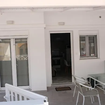 아파트 Bright & Comfy Near The *