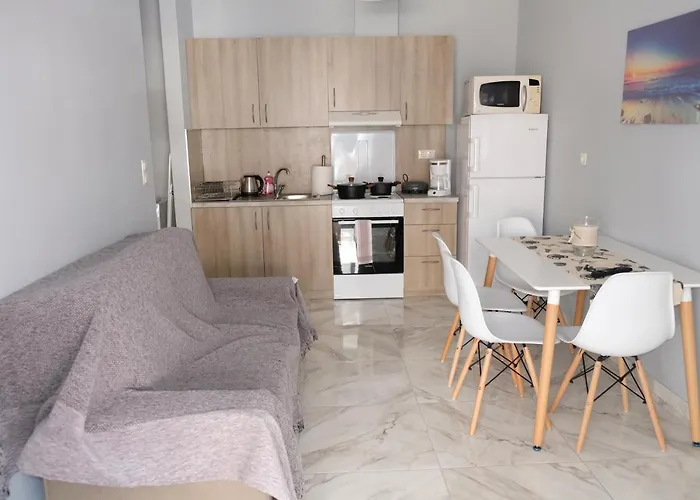 Bright & Comfy Near The Apartamento