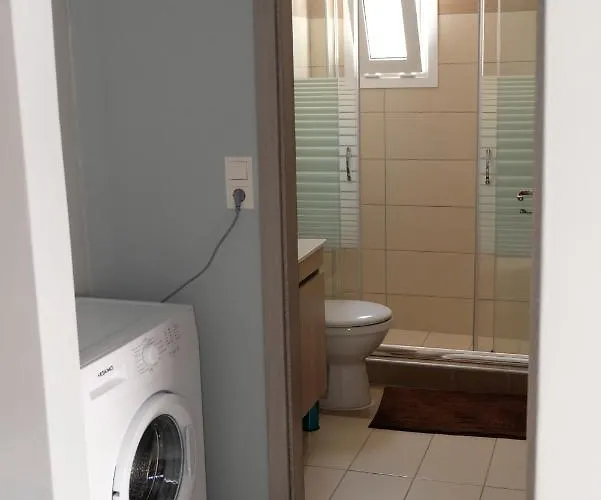 Bright & Comfy Near The * 科斯镇